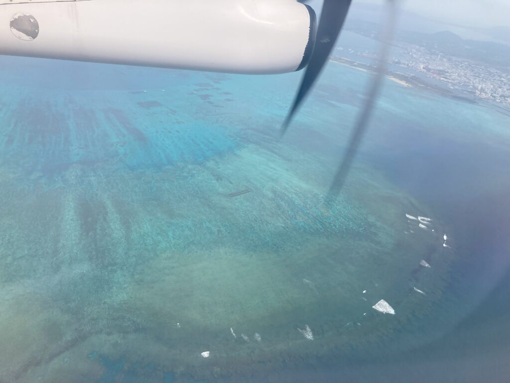 与那国から石垣島へ行く途中の海
