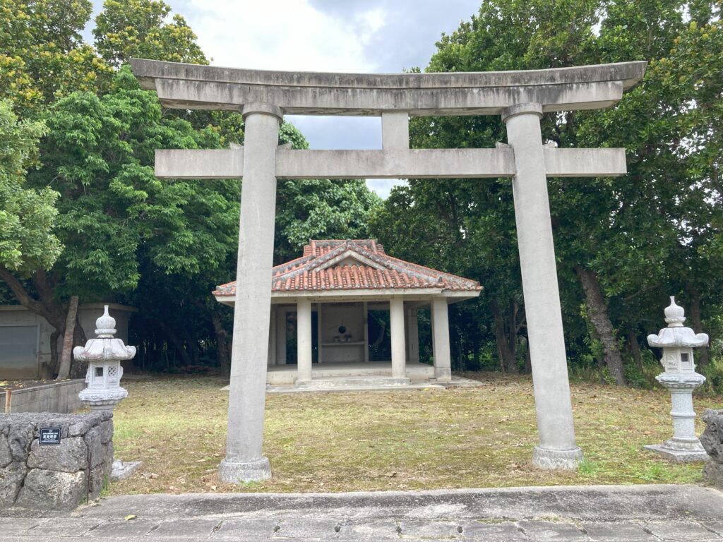 白保村の御獄の一つ