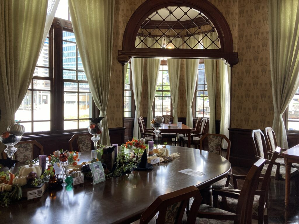 旧福岡県公会堂貴賓館のカフェ