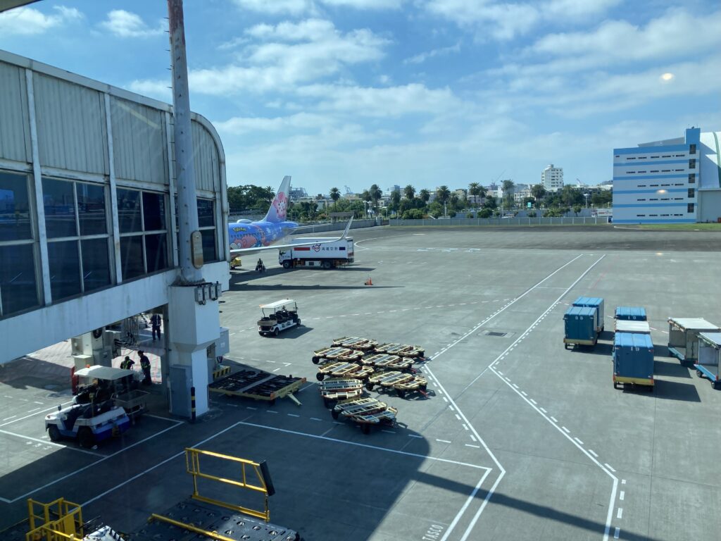 ポケモンジェットが泊まっています